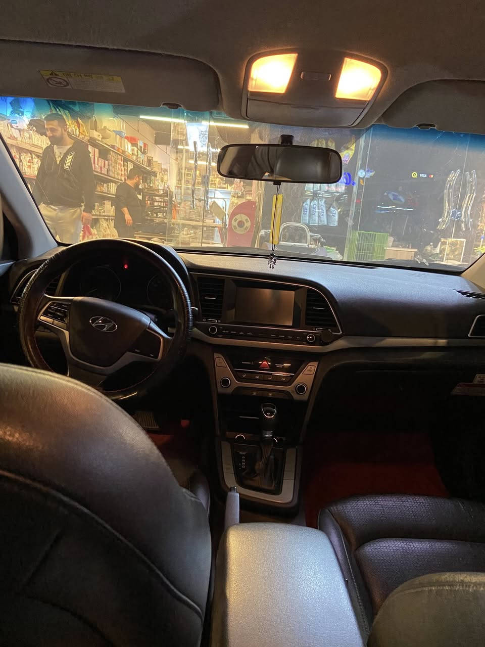 هيونداي ألنترا(أفانتي)2018 وارد خليجي لمتد ما عده الفتحه السياره مكفوله ما عده باب بيه بارد ولبقيه مكفوله من لدعاميه للدعاميه تبريد ثلج صدر ممبدل ع وضع لشركه ممفتوح ابد وجديد ليهسه كير محرك مكفولات سياره جاهزه ميحتاج اي شي الهه باسمي تحويل ثاني يوم بغداد للاستفسار ***********  السعر 129 ورقه وبيها مجال بسيط جدا جدا
