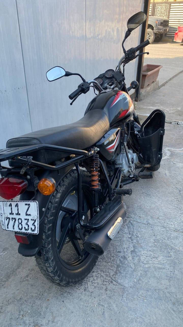 بوكسر 23 نازلة بل 25 ماشية 17 
مرقمه بغداد بأسمي 
2100
*********** واتس فقط
