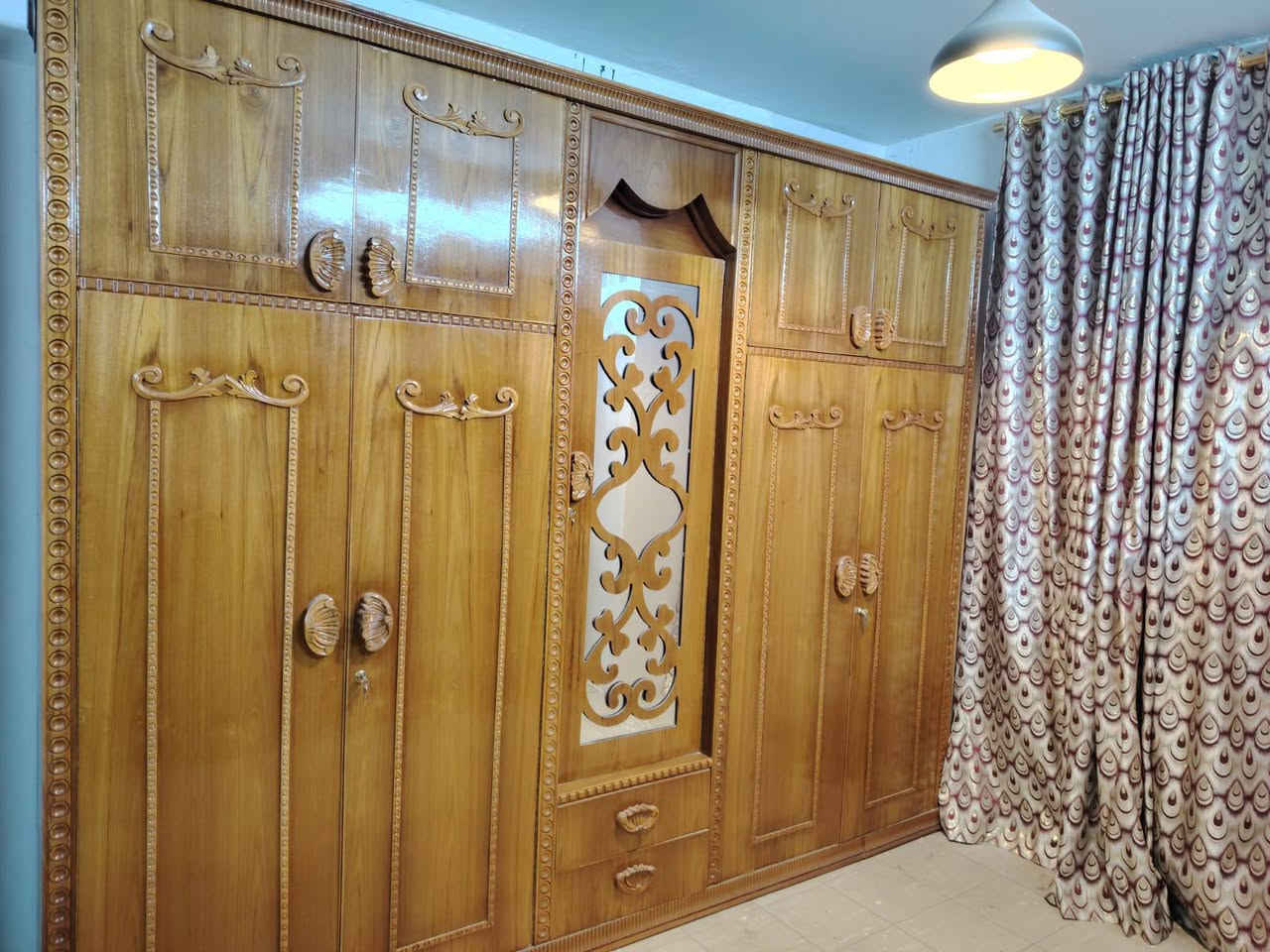 غرفة نوم جديدة ونضيفة  للبيع للاستفسار مراسلة واتساب
‏‪***********‬‏
