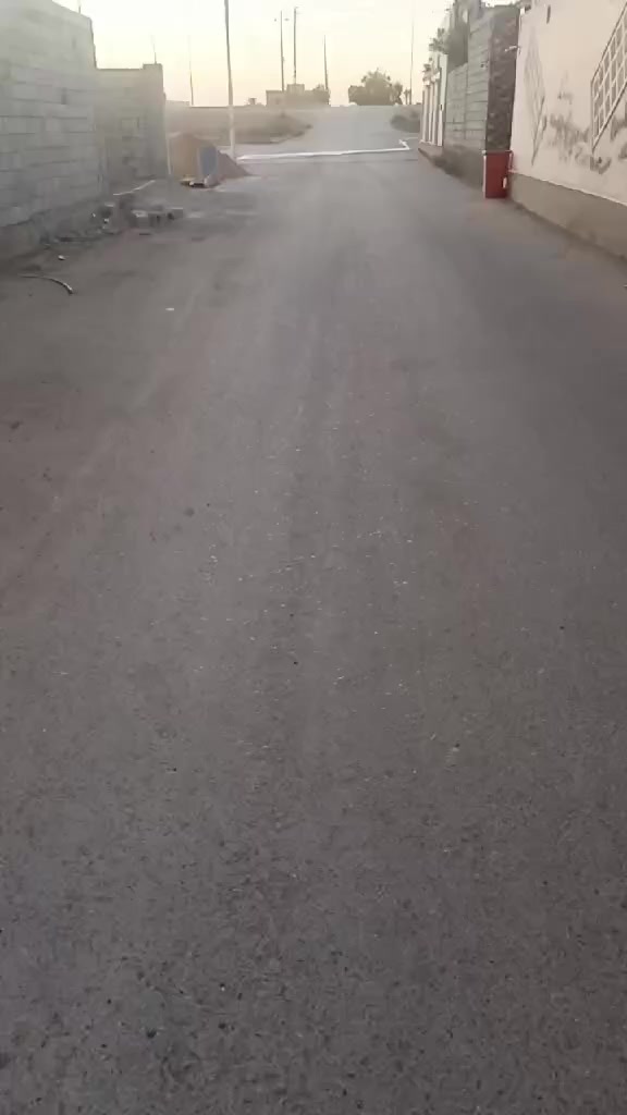 السلام عليكم للبيع قطعة أرض طابو زراعي رمادي الصوفيه قرب القصر الابيض مساحة 300متر سعر المتر200طابو زراعي سند 25  الموقع كما موضح بالفيديو،👇♦️الشراي يراسلني ويدلل متابعه للحساب فضلاً وليس أمراً @إشارة


**إذا كنت صاحب هذا الإعلان وتريد حذفه لأي سبب، رجاءا أرسل رسالة إلى الدعم الفني**