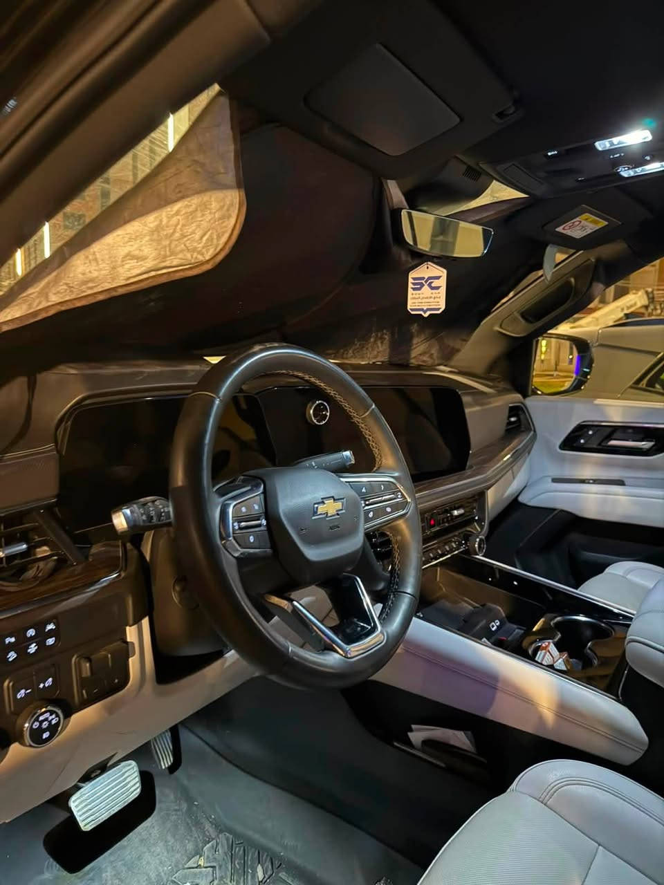 السلام عليكم ....
للبيع تاهو بريمير 2025 🔥

🚘 Chevrolet Tahoe Premier 2025
وكاله المنصور
🎨 اللون: أسود ملكي

🛡️ مغلفة بالكامل PPF أفلام حماية نوعية ممتازة

📍وارد خليجي – فل كامل

📏 الممشى: 32 الف كم فقط

✨ المواصفات: • شاشة كبيرة ونظام ملاحة
• كاميرات 360
• تبريد وتسخين مقاعد
• سقف بانوراما
• تشغيل بصمة
• نظام Bose الصوتي
• رادار + تحذير خروج مسار
• كراسي جلد فاخرة

• باب خلفي كهربائي
• ريموت تشغيل

✅ مكفولة بالكامل عدة مكان pdr صغير فقط

✅ استعمال خفيف جداً ونظافة تامة

💰 السعر: 67.500

للاستفسار والاتصال ع رقم 
+964 770 253 6524


**إذا كنت صاحب هذا الإعلان وتريد حذفه لأي سبب، رجاءا أرسل رسالة إلى الدعم الفني**
