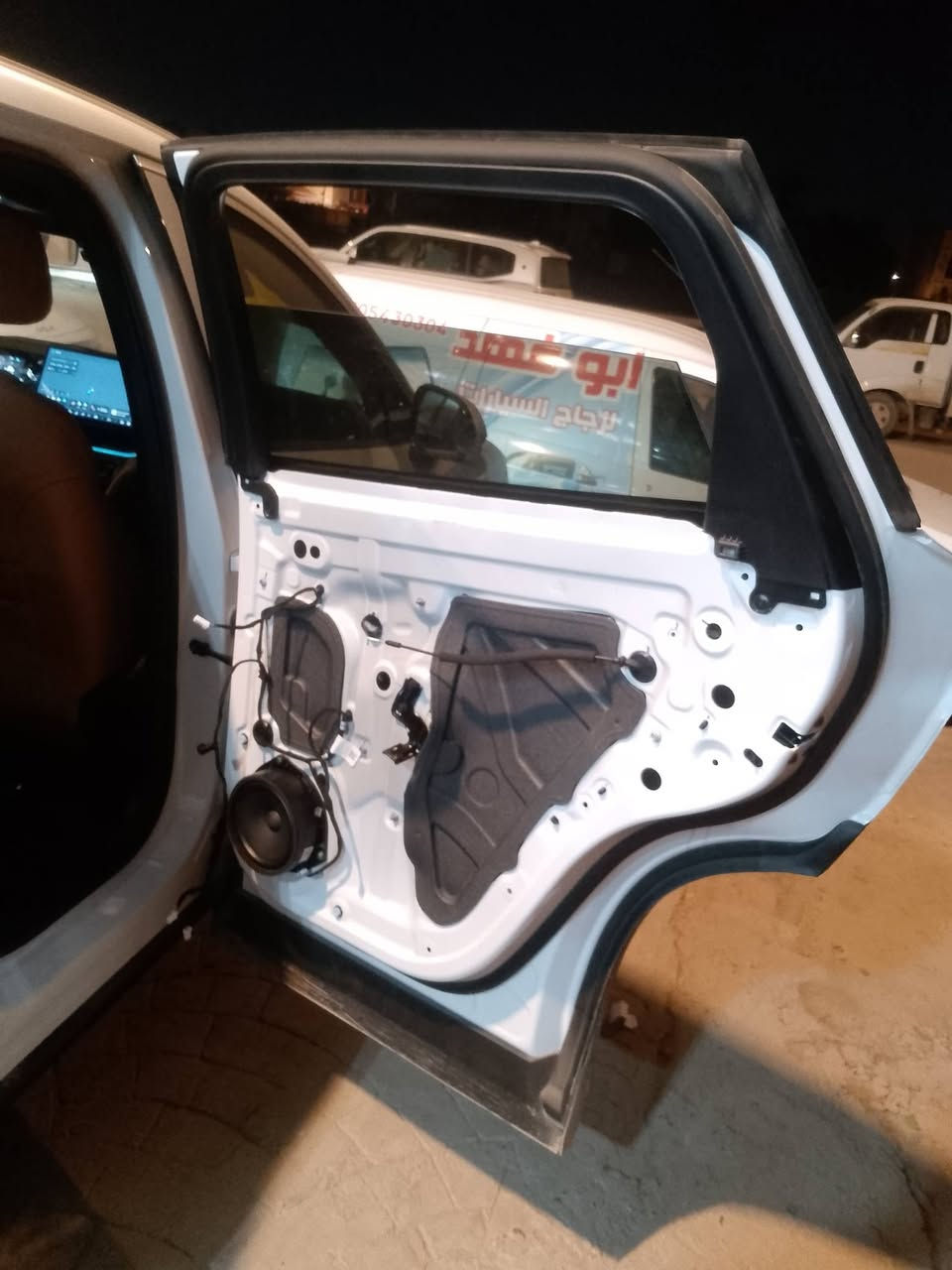 السلام عليكم زبائنا الكرام
عرض خاص بمناسبة حلول السنة الجديدة سنة خير يارب

تبديل زجاج خلفي مظلل بي واي دي 

اصلي وكالة مع الضمان 

يتوفر لدينا جميع زجاج بي واي دي 

العرض يشمل التوصيل والشد مجاناً داخل بغداد 🏍️

توصيل لكافة محافظات العراق

***********ابوفهد
