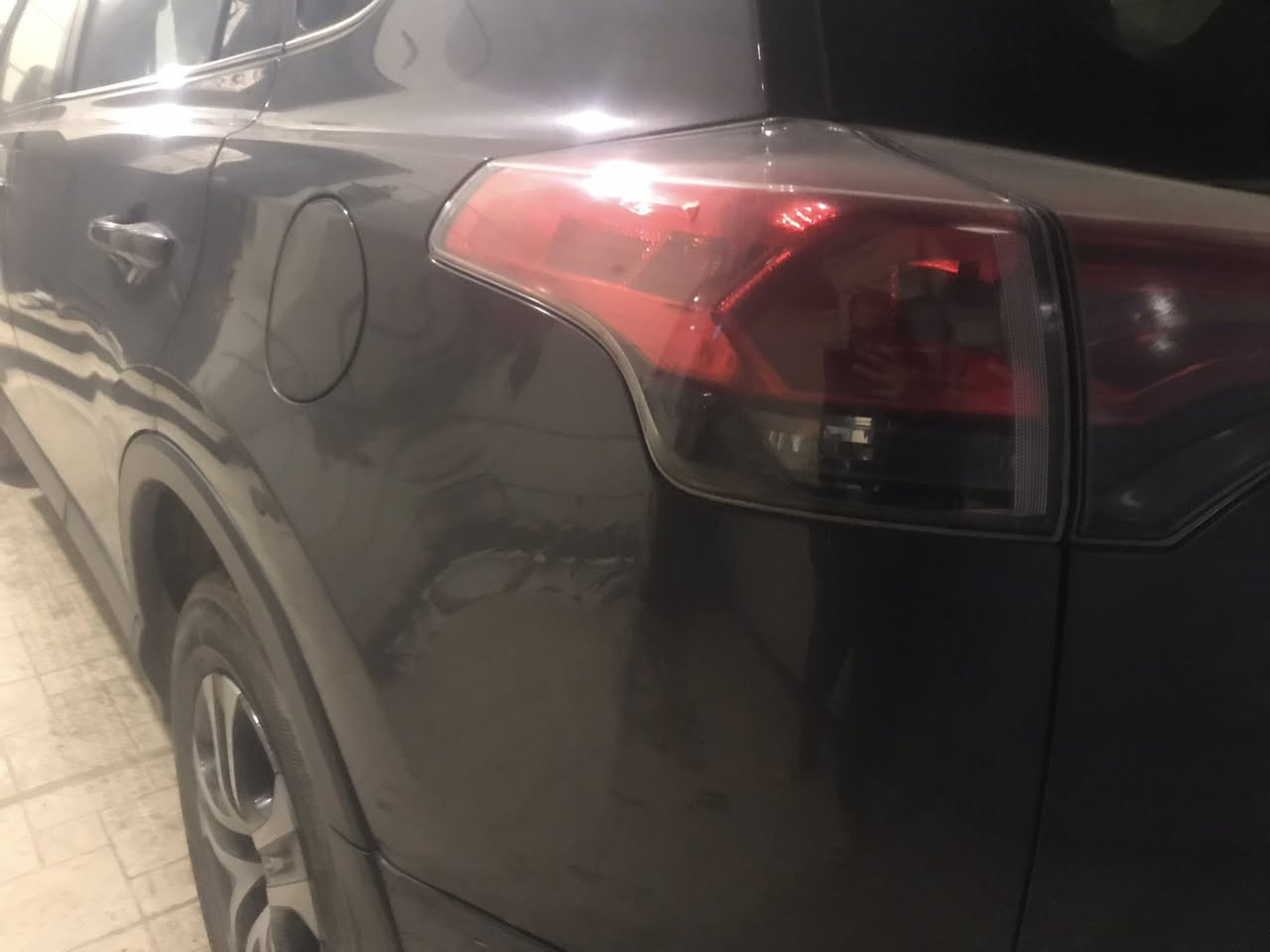 السلام عليكم ..للبيع راف ٢٠١٨ le لون فيلي
حادثها جاملغ وبونيد 
ورقمها صلاح الدين باسمي 
وجاهزة من كلشي 
سعرها ١٦٥ وبيها مجال 

مكانها المسحگ وتكريت 
***********
