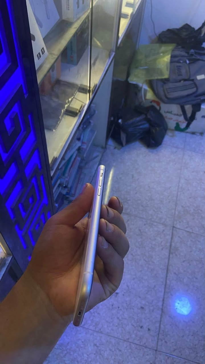 للبيع او مرواس 11 عادي 

حيل نضيفف

فقط مستبدل بطاريه من جهاز لجهاز 

بطاريه 76 

ذاكره 128 

الجهاز كله شغال 

كامرات

صوت 

سبيكر 

بسعر مناسب245بي مجال شي قليل 

للستفسار ***********

العنوان صلاح الدين تكريت
