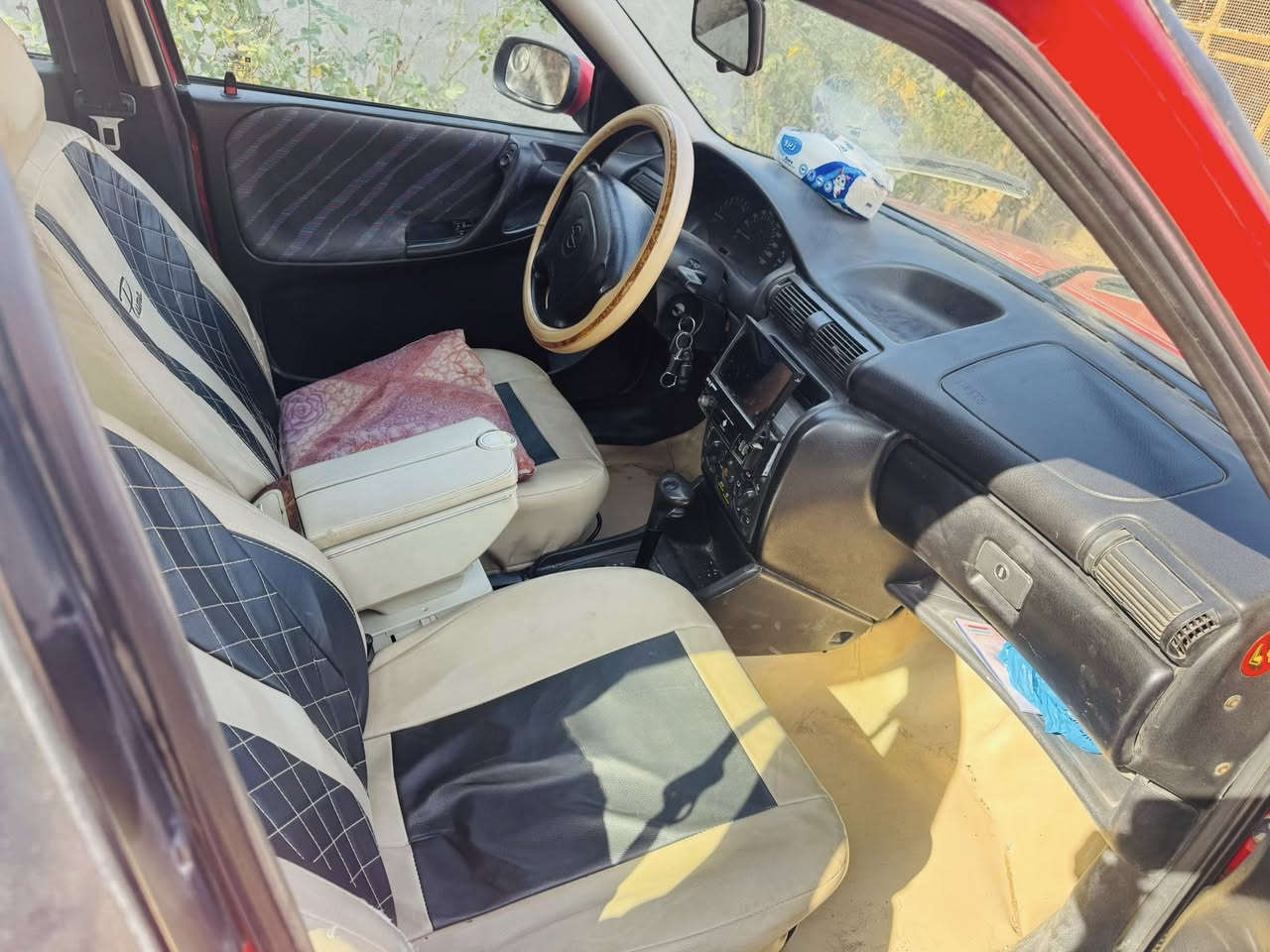 سلام عليكم اوبل استره موديل 1997 رقم بغداد مكفول من الضربه واصبغ سياره بلاديه من كلشي تبريد شغال جام كهرباء سنتر لوك فتحه كير محرك حداديه كفاله مكان سياره بلحله السعر 60 وبي مجال رقم الهاتف ***********
