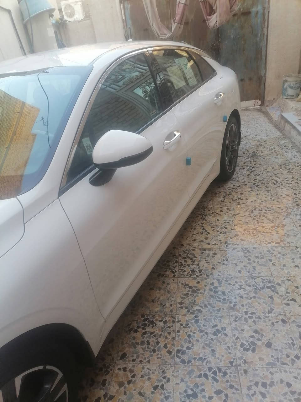 السلام عليكم كي فايف 2023 خليجي مكينه 2000 بصمه باب حساسات تبريد لمس ماشيه 39الف مكفوله كفاله عامه مكان السياره ناصريه مركز رقمي*********** السعر 222وبيها مجال للشراي
