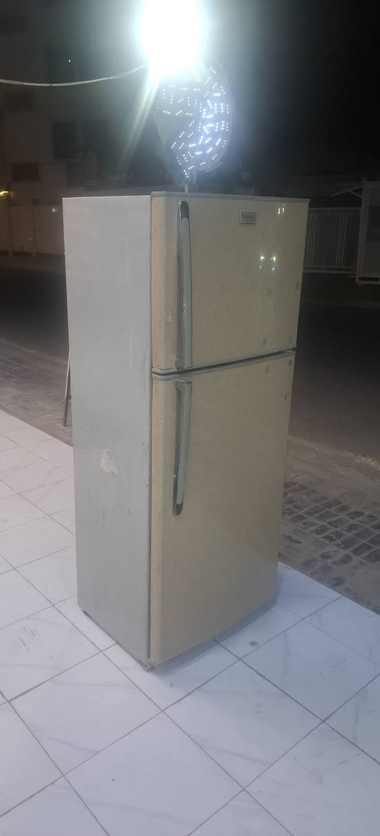 مرحبآ ثلاجة ماركة توكما حجم 28قدم نظام تجميد شغالة وظمان بشغلهة نظافتهة مثل ما كدامكم للبيع سعرهة165 بيهة مجال بسيط ***********
ملاحظة/يوجد مراوس ب اصغر او عاطل
