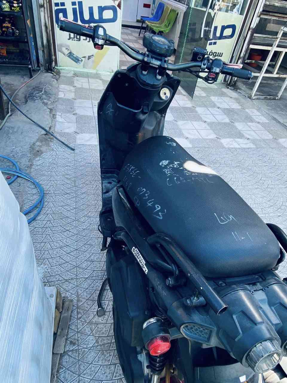 سكنز جبلي 2014
رمبة الدراجة كله بلادية 
شرط الفحص 🖤 
عنوان الحسينية الراشدية 
***********
