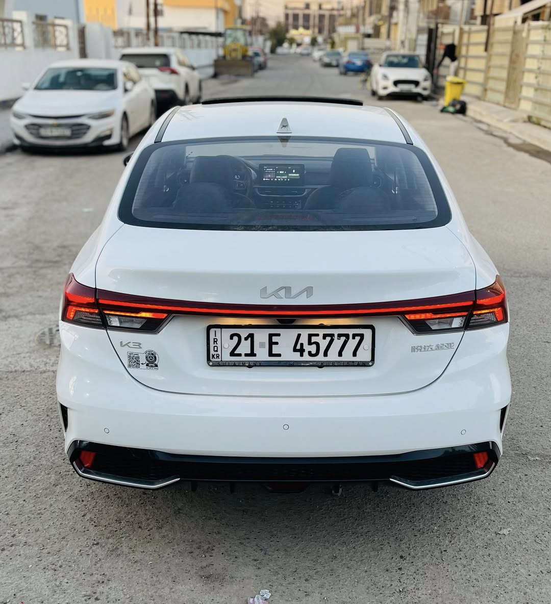 السلام عليكم
*********** السعر ((149)) مجال جدا بسيط
كيا K3 تجميع موديل 2024 ماشيه 19 فقط
السياره مكفوله من الشخط على وضع الشركه 
المواصفات فول الفول
بصمه ابواب وبصمه تشغيل 
محرك 1500 دبل نوزل 
رقم سليمانيه جديد.               
شاشه ديجتال          
لد امام خلفي نهاري
لايت زنون عالي ناصي                                         
كشنات جلد
هند بريك بصمه 
تبريد لمس شاشه 
اوتو هولد           
فتحه سقف                                             
حساس لايت 
حساس خلفي بلادي 
حساس أمامي بلادي 
كاميرا خلفيه بلادي 
نضام تشغيل الكامره
شاشه  كبيره اصلي ابل كار بلي 
نضام ترحيب مري شفط
نضام مود درايف إيكو وسبورت و عادي
تحكم ستيرن فول 
ويل كب كروم 
لد امامي نهاري
 شباك نيكل
مانع انزلاق
مانع انحدار  
ايرباكات عدد 6
للاستفسار  *********** مكاني بغداد الكرخ
