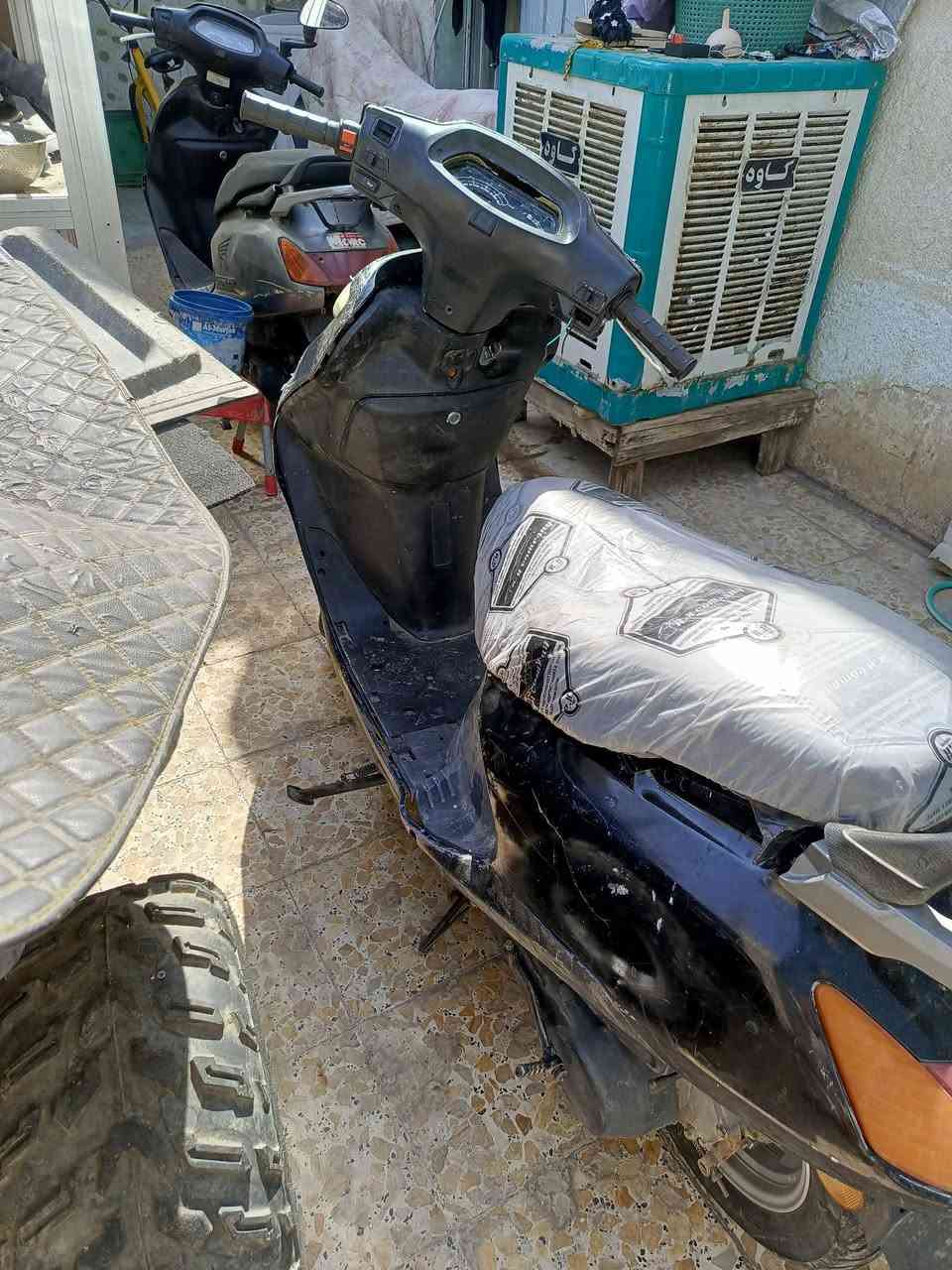 السلام عليكم شباب دراجه ماليزي دراجه حلوه وناعمه ماكينتها كلش ناعمه اتصل على هذا الرقم *********** سعره 250 بها مجال
