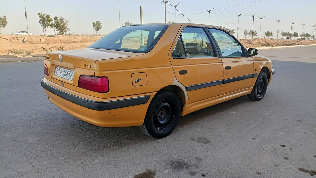 سلام عليكم 
بيجو بارص 2015 رقم واسط إنكليزي 
مصفره هيئه أو غرامه السياره جاهزه 
سنويه 2031 بأسمي مكان كوت 
للأستفسار الإتصال على ***********
