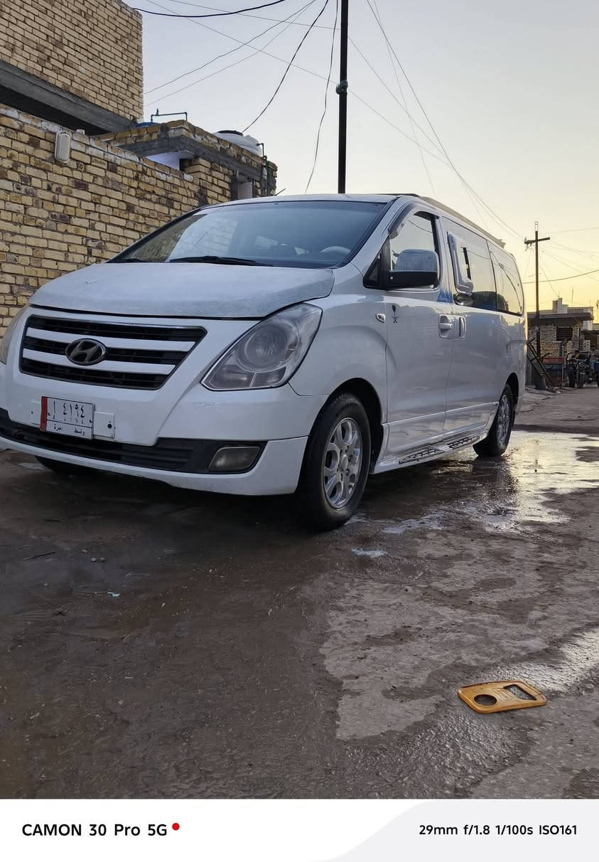 سلام عليكم شباب ستكاركس 2009 كفاله عامه ما عده بارد موضه بل فيديو سياره مال جناي عيد نشره بسسب عود الكاذبه 
عندك المكينه خير من الله صالله( 5) من تحورت كير فول تبريد فلج وره وكدام شواصي والقواعد مال دبل كفاله فول الفرفه تخبل جاهزه الخير حداديه ورا وكدام طوبه تخم تاير من كلك سياره فول صدك فول مكاني بابل القاسم واليريده هاذ رقمي  (***********) وتحياتي الجميع
