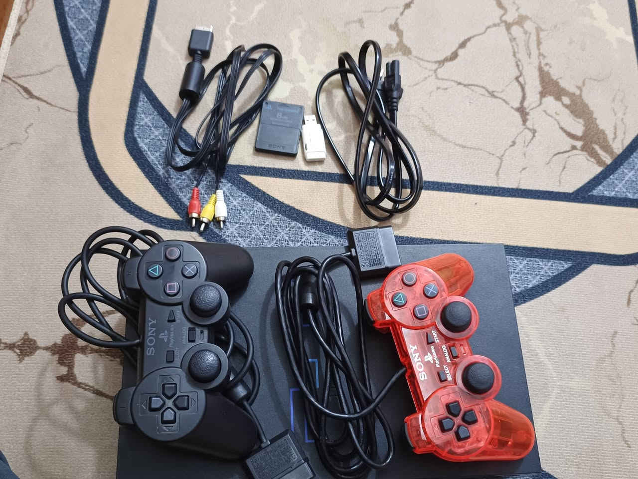 السلام عليكم. عندي بلي تو ما مفتوح الجهاز نضيف ويا ثنين جوستيكات كامل ملحقاته بي فوك ال، 40 لعبه ويا تحويله HD السعر خاص. 🎮


**إذا كنت صاحب هذا الإعلان وتريد حذفه لأي سبب، رجاءا أرسل رسالة إلى الدعم الفني**