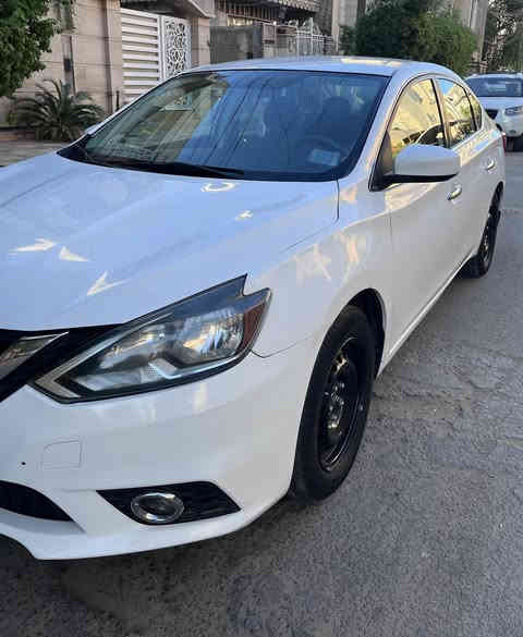 السلام عليكم اخوان 
للبيع نيسان سينترا وارد امريكي ٢٠١٩ لون ابيض 
مواصفات السيارة s.v. عاديه
شاشه و تحكم ستيرن ويل اسود كشنات مخمل لون اسود تبريد شغال مكينه و الكير سي في تي شغال وحالتهم جيده ماكو لاتاخير ولاتبخير..الحداديه و الاطارات جيده 
حادث السياره من امريكا جاملغ الامامي جهه اليسار تبديل و ربع طرف البنيد ايرباك طاك للدشبول و تكم ..ماشيه السياره١٨٠الف كيلو وقابل للزياده
دعاميه بيها شخوط و اكوو ضربه بالدوسه جهه السايق 
السيارة رقم بغداد الالماني حرف ن باسمي وشرط التحويل 
مكانها بغداد الرصافه
سعرها ١٠٤ورقه و بيها مجال ان شاء الله
للاتصال او واتس اب ***********
