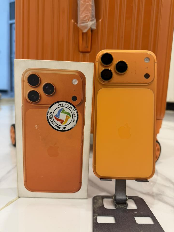 السلام عليكم
ايفون 17 برو ماكس  ماستر ‼️
ذاكره 512
بطاريه 99🚨
مشحون 125 مره
جهاز كلش نضيف 
مكاني مدينه الصدر 
السعر 2300
للاستفسار 
***********
