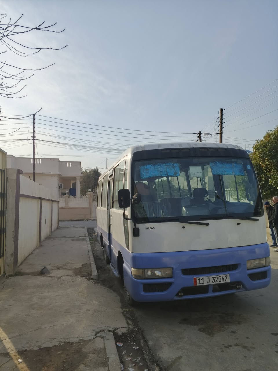 كوستر 2002 رقم جديد هيا وغرامه صفر هزه جديد منظومه غاز وبانزين مصبوغه حزام جماليه شباب اني مكلف بالنشر خابر على رقم.. ***********
