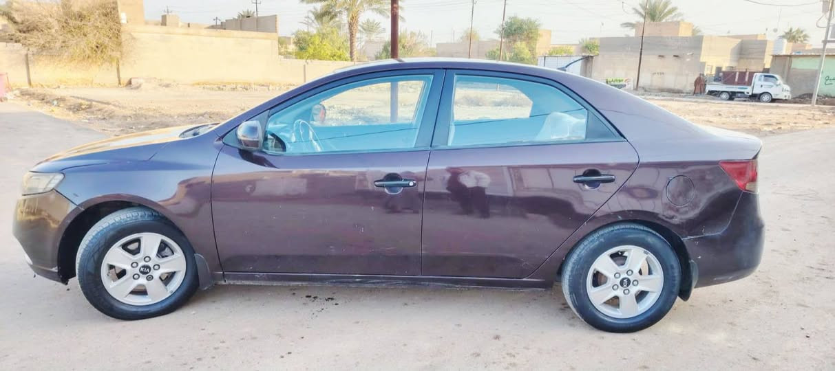 سلام عليكم 
سيراتو خليجي ٢٠١١ 
رقم سليمانية 
محرك ١٦٠٠ 
كير ومحرك كفالة
 شواصي لغود  كفاله 
كهربائيات كلها شغالة
  تحويل مباشر مالكه عربي
السعر 87 وبيه مجال قليل  
العنوان بابل مشروع المسيب 
الرقم ***********
السياره بيه سونار
