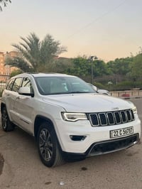 جيب 2018⚪️وكاله هارلم خليجي العداد:85 ماشيه❤️ الموصفات: لمتدد  بانروما...