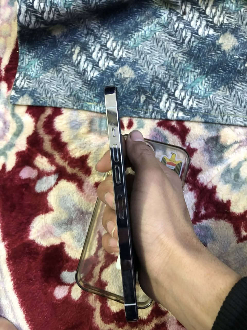 السلام عليكم
ايفون ١٣ برو ماكس 
الذاكره ١٢٨ 
البطاريه ٩٣ بلادي 
تك سيم كارت ويا شريحه إلكترونيه يعني تكدر تشغل ١٠ سيمكرتات بي 
مبدل شاشه فقط وفيس إيدي شغال
نموذج m 
كامرات دمعه 
الجهاز فقط البارحه ومع من إيدي ول ضهر نكسر بس من الداخل التبديل مالتو ب ١٠ 
الجهاز شرط شخطه مابي 
ألون ابيضّ 
السعر ٤٨٠ وبي مجال للطيبين 
رجاءً الماشراي لايعلق ولا يدخل خاص
للاستفسار خاص أو ***********
