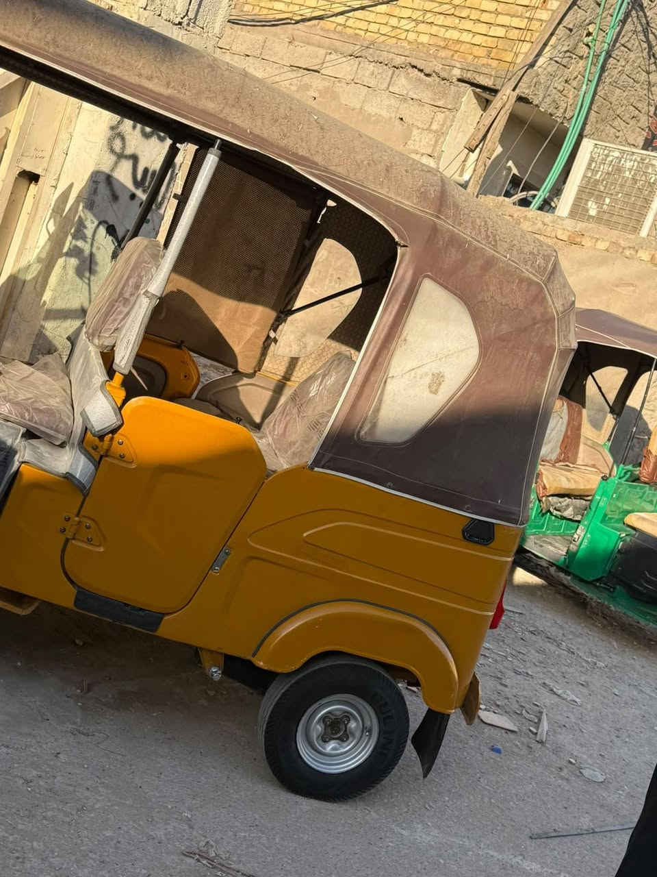 سلام عليكم
تكتك االبيع 
موديل 21 تحويل ذاني يوم 
تكتك خير من الله 
مكاني بغداد فلكه سلمان باك 
*********** خابر وستفسر
