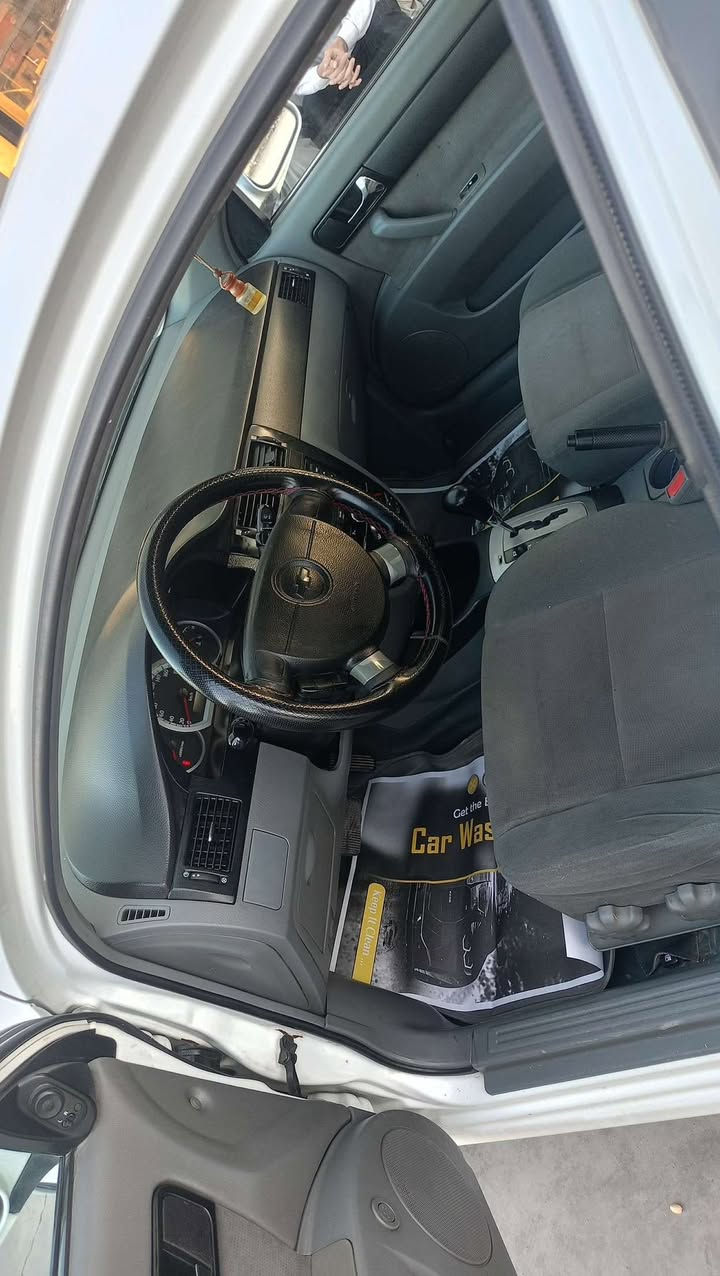 شوفرليت وبترا 2012
گير وتوماتيك  قتعه ك و نيف سبخ بي داخلي  كيرو مه كينه شرط 
غرامه 100 هزار يت سه ر دي ز سعري هينه خار .
.
سعر 79 ورقه 
***********
