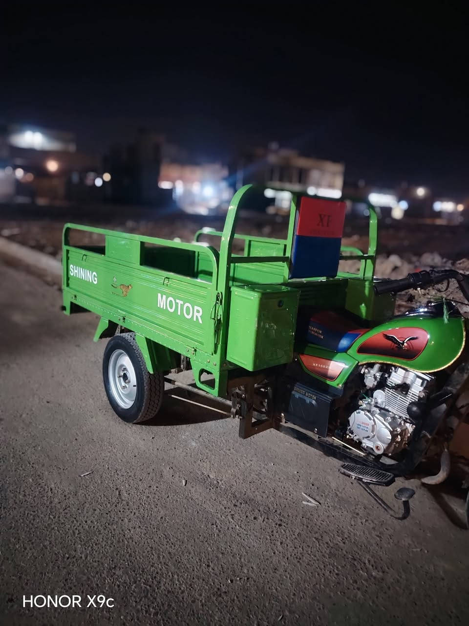 السلام عليكم ستوته للبيع موديل 23  صاير لها اربعه اشهر  طلعت  ستوته سعرها مليونين  800ت وبيها مجال ***********
