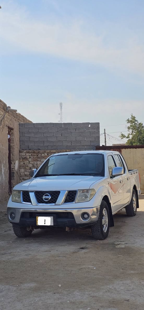 السلام عليكم 
سياره نيفاره 2008 مبدل بيها باب سياره حلوه السعر 85 الاتصال علا الرقم 
***********
