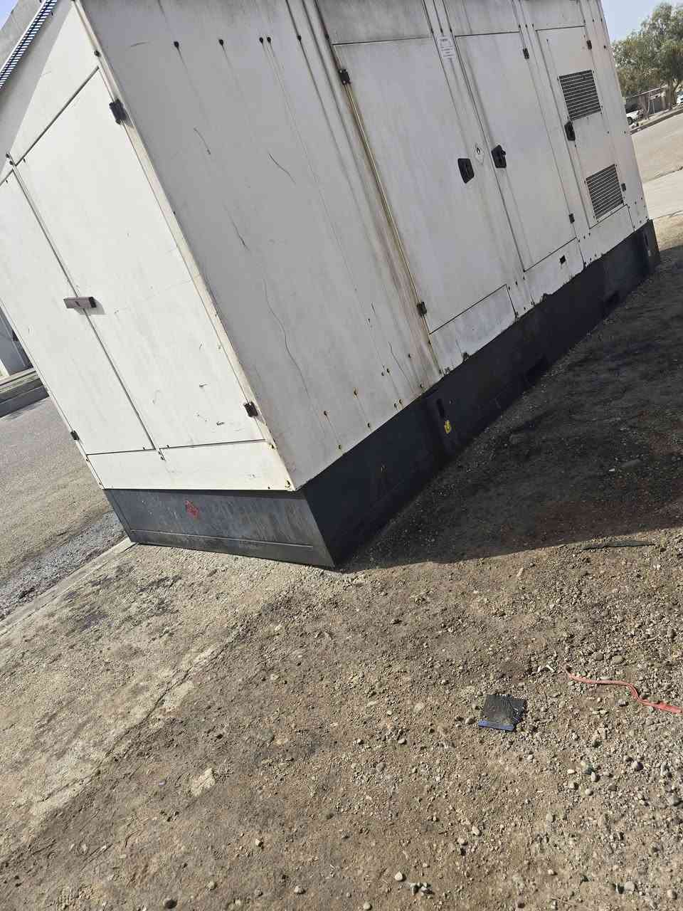 للبيع كاتم بلادي يرهم كل مولده  شانصي وهم  تانكي مال كاز بلادي نضيف حيل وشاشه هم معا صلصات دبل بلاد مال مولده هم مكانه كركوك سعره ٢٧ ورقه ***********2
