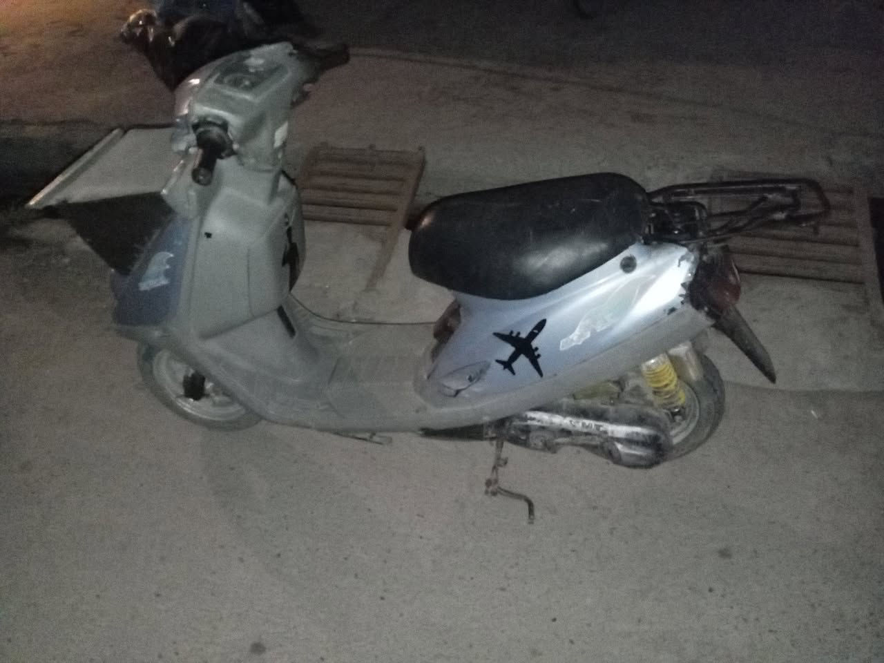 ماطور بزون للبيع وايرمنيه شغال شاصي ملحوم سعرة 120وبي مجال مكاني حي القدس


**إذا كنت صاحب هذا الإعلان وتريد حذفه لأي سبب، رجاءا أرسل رسالة إلى الدعم الفني**