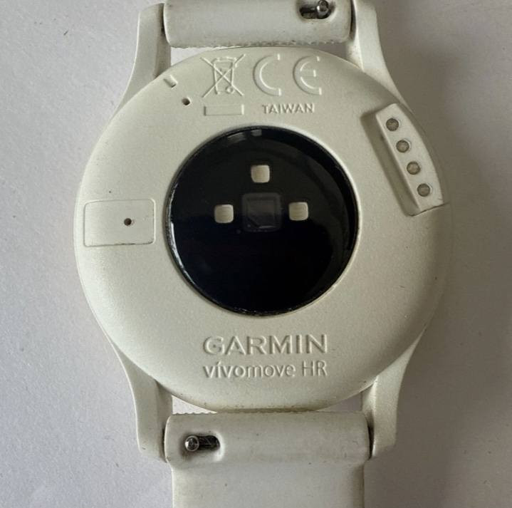 ساعه كارمن GARMIN Vivomve HR الساعه ميل شاشه الكترونيه مخفيه الساعه باله
السعر على الخاص


**إذا كنت صاحب هذا الإعلان وتريد حذفه لأي سبب، رجاءا أرسل رسالة إلى الدعم الفني**