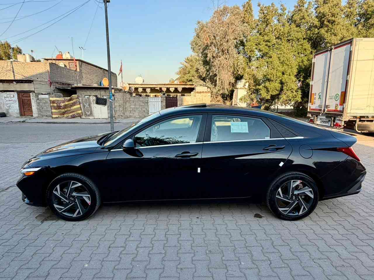 *********** سلام عليكم
هونداي النترا 2024 فول مواصفات
وارد امريكي كلين تايتل صور الضرر بل منشور 
( بدوون صبغ/ بدوون تبديل/بدوون ايرباك )
بشرط من الدعاميه للدعاميه مابيه صبغ 🤗
ليبل واحد كل السياره بيه فقط تعديل حافة البنيد PDR شي كلش قليل بدنه راديترات تبريد كله بلاد
فقط هذا ضرر السياره الباقي مكفول من كلشي
( ابيع على الفحص وين يعجبك افحص 👍
( حجر بيئه ورادارت كله موجود اي عطل ماكو واي كلوب ممشتغل بل دشبول )🤗 مرقمها على ايدي رقم اربيل سنويه لحد 2031 هزه فحص كله جديد تريد وكاله او تحويل موجود… مواصفات السياره 👇
🛑محرك 2000 Doch دوش
🛑 فتحة سقف ( سلايت)
🛑 بصمه تشغيل وابواب وجنطه
🛑تشغيل عن بعد ⚡️
🛑صندوق ذكي يفتح عند الاقتراب 🚶🏻‍♂️
🛑 كشنات  تدفئه♨️
🛑 بك لايت LED متصل
🛑لايت لد ليلي نهاري
🛑كامره دوراه 
🛑شاشة لمس متصله مع عداد دجتال الكتروني
تدعم نظام Android Auto +Car play 
🛑اناره داخليه محيطيه متعددة الالوان🌈
🛑 شحن تلفون لاسلكي🔋📞
🛑رادارات 360 درجه
🛑اشاره 💡 بل مرايه
 🛑رادار جانبي النقطه العمياء ⚠️
🛑رادار خلفي ‼️
🛑رادار امامي ❗️
🛑تحديد مسار+ سياقة آليه
🛑توقف ذاتي 🚳 عند الاقتراب من سياره 
‏🛑‎فول تحكم ستيرن
🛑 هاند بريك كهربائي ⚡️ 
🛑كروز مثبت سرعه 
🛑‏ تبريد شاشه بيانو منفصل 
🛑3 وضعيات قيادة Smart‏-Sport-Normal
🛑اوتو هولد @/توقف داتي
🛑منافذ Usp /Aux /12v
‏‎🛑نظام ABS/مانع انزلاق
🛑شاشه ظبط بل دشبول
‏‎🛑 حساس اطارات
‏🛑‎ویل کب كروم 17 
السياره جاهزه مابيه اي نقص وجديده جداً احله من الصور اي نقص مابيها للبيع *********** وشكرا
