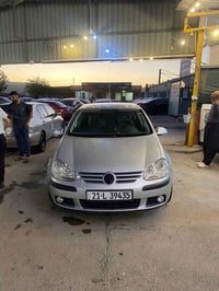 جولف ٥ • ٢٠٠٥ • مكينه ٢.٠ اوتوماتيك