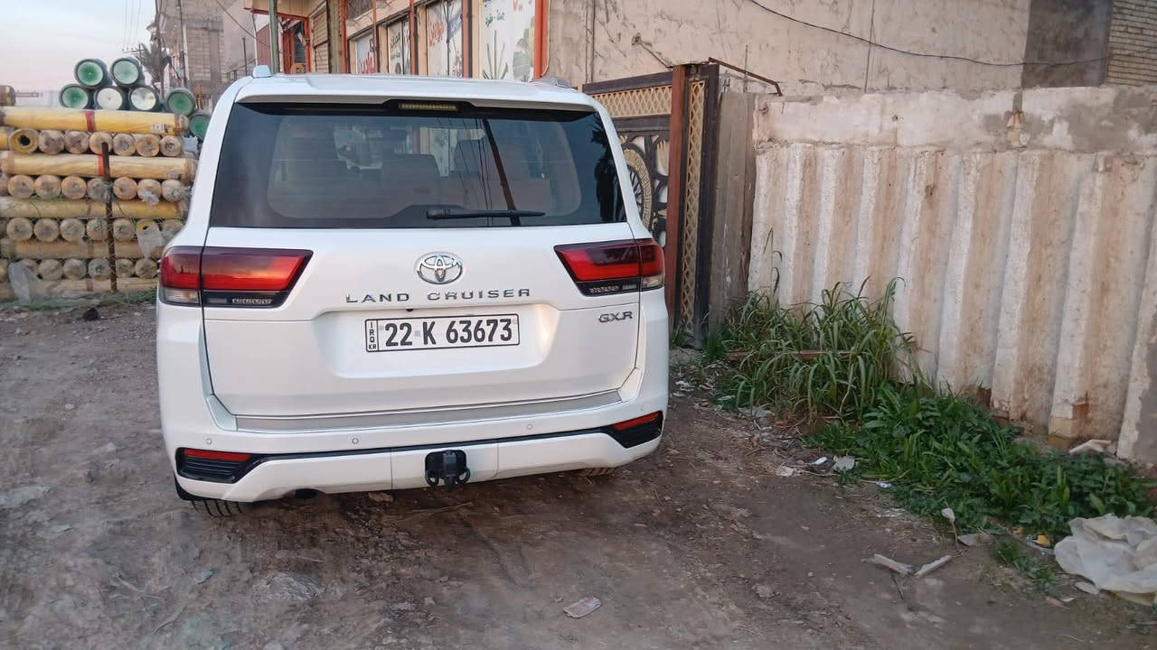 السلام عليكم
للبيع فقط بسعر مناسب
تويوتا لاندكروزر GXR SAS 
موديل 2022
فول مواصفات 3 شاشات تطبيق 
السيارة مكفولة كفالة عامة عدا اصبعين فوك الايت الايسر
ماشية 53 الف كيلو 
رقم اربيل  الجديد وبأسمي تحويل مباشر
للاستفسار 
***********
