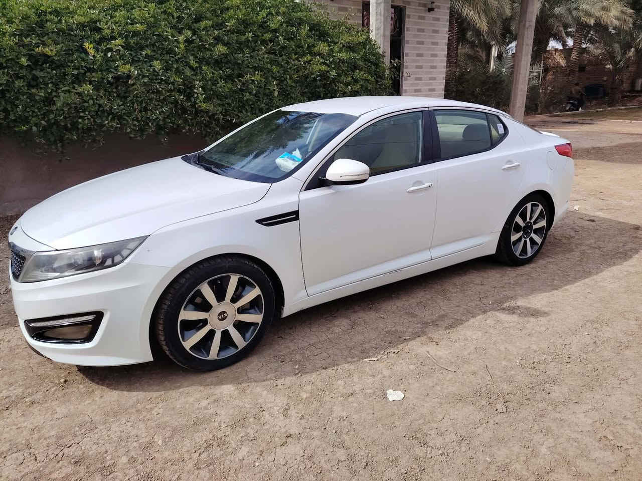 اللهم صل على محمد وال محمد
السلام عليكم  
كيا أوبتيما موديل 2013 خليجي 
فول مواصفات 1 على 1 قماره حديد 
بيه بارد بالچاملغ الامامي فقط 
كفاله تبديل وصبغ محرك 2400 
شرط ما مفتوح مواصفات بصمه تشغل بصمه ابواب كشنات جلد بلاد 
شاشه كامره بلمرايه شفتات بلستيرن 
لد امامي وخلفي تبريد خلفي يدات نكيل داخل والخارج حساس خلفي 
مرايات شفط شاره بلمرايه ويل كب كروم محرك 2400 دوش رقم اربيل سنويه نافذه 
السعر 
125
رقم الهاتف 
‏‪***********‬‏
