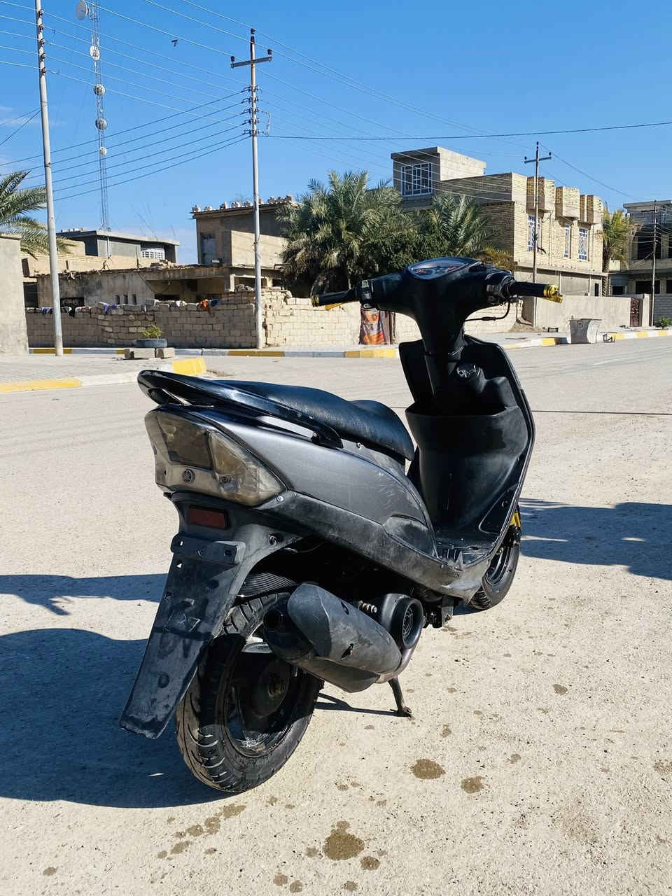 سلام عليكم ماكس للبيع
دراجة بيها تزويد دبلات وصالنصة رياضيFM
يدات بريك تزويد+يدات بانزين ترويد +جاملغ كاربون فايبر 
كلجات امامي خلفي رياضي +قايش رياضي 
عنوان ديالى كنعان السعر خاص
***********
