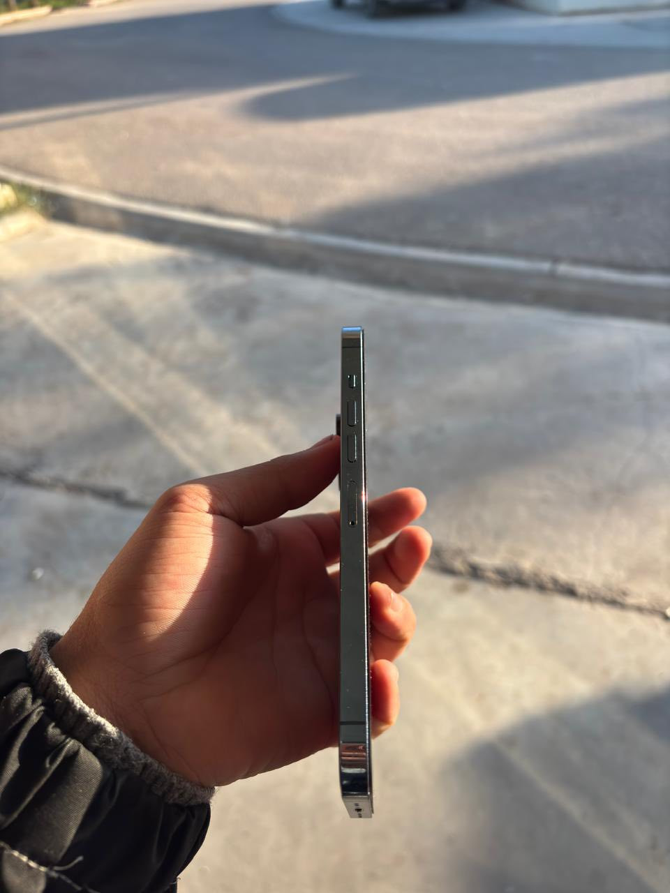 السلام عليكم أيفون 13 برو ماكس
جهاز مبدل شاشه اصليه فيس إيدي شغال 
مبدل بطريه اصليه بطريه 100 
مبدل كامره 
ضهر بي كسر 
لحد يدخل يكلي أشبي هي كلشي كدامك 
مكاني نجف حي السلام 
*********** اتصال 
***********وتساب
