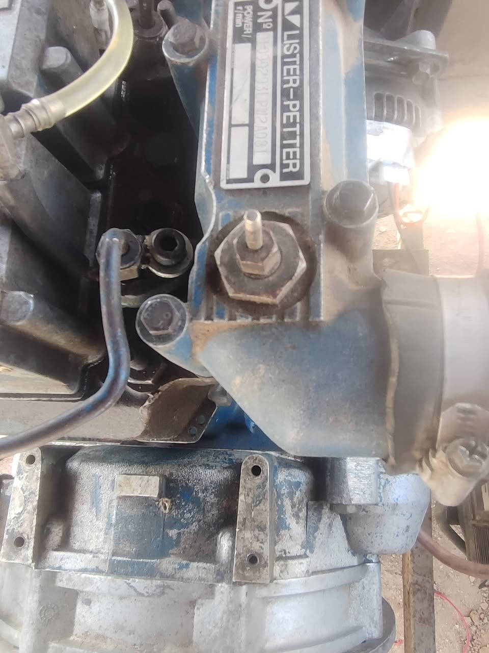 السلام عليكم
مولد لستر بتر ٨كيفي 
نظيف السعر ١٢ ورقه عامرية الفلوجه ***********
