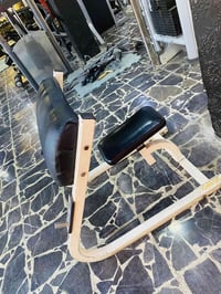 مصطبه لاري للبيع بسعر200 الف  07780201211واتساب