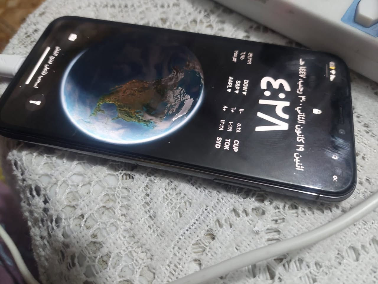 اكس عادي
كلش نضيف جهاز مرتب شخط مابي مبدل شاشه بطاريه وفيس تايم متوقف 

حط سعرك ***********
