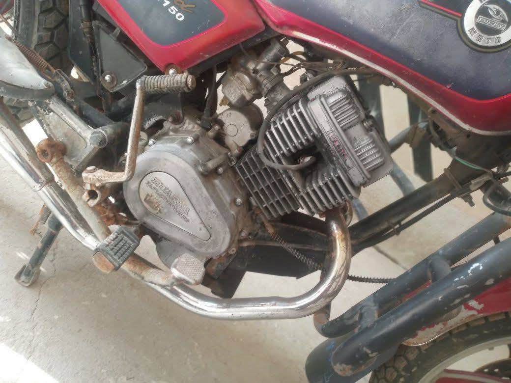 دراجه جونده للبيع موديل 2012 فول نضافه نگره سلف ماتذب عليه الف دينار أوراقه ضائعه ااسويلك مكاتبه بيه اذا تريد هذا رقمي *********** مكلف بالنشر
