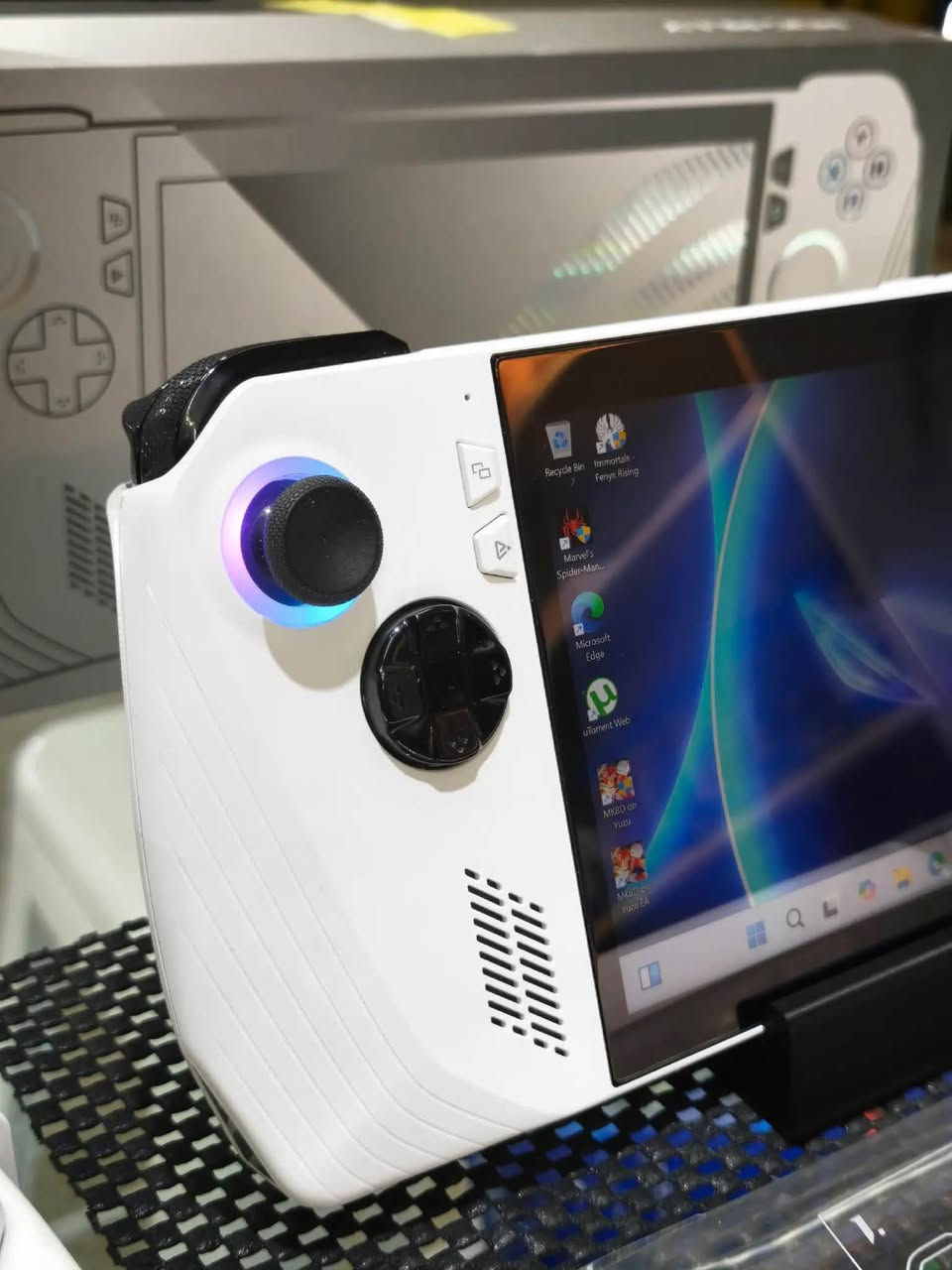 Rog ally z1 extreme
جهاز نضيف كامل المحلقات


**إذا كنت صاحب هذا الإعلان وتريد حذفه لأي سبب، رجاءا أرسل رسالة إلى الدعم الفني**