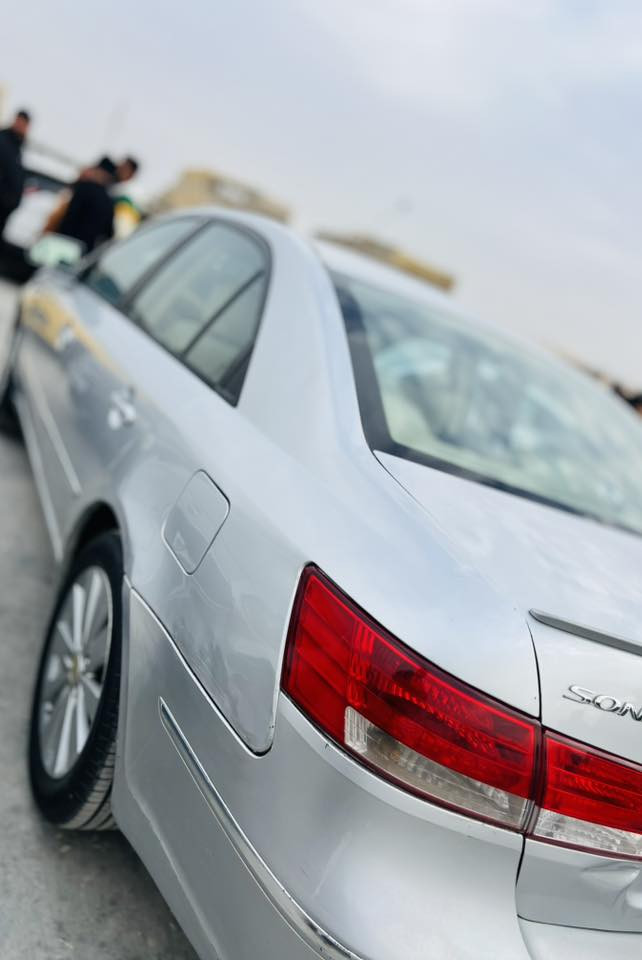 سونتا  خليجي للبيع ٢٠٠٩.  محرك ٢٠٠٠ رقم بغداد    ضررها فقط   جاملغ خلفي تخم تاير جديد. كير كفاله  السعر ١١٥ وبيها مجال. عنوان واسط نعمانيه  ***********.
