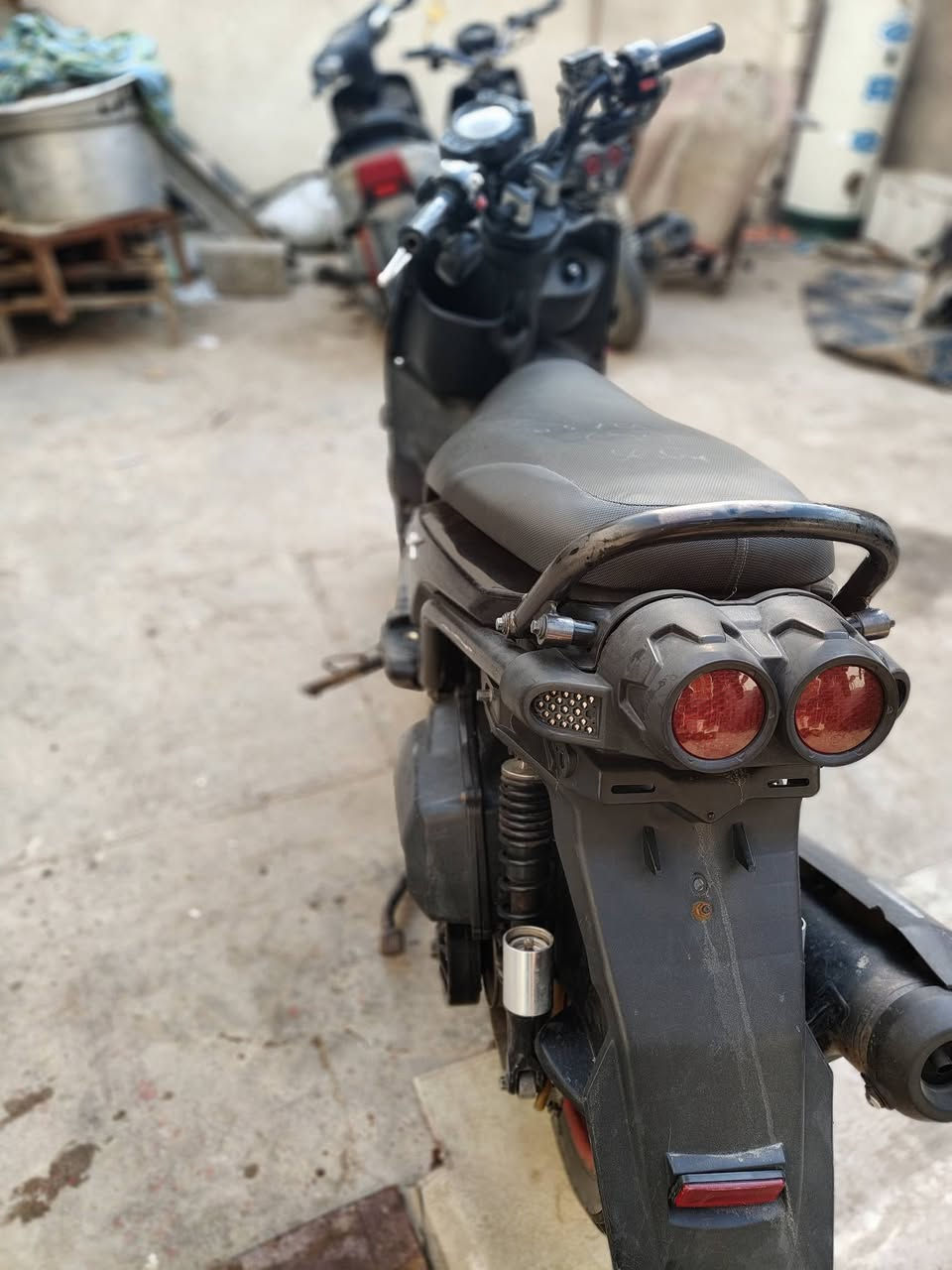 سلام عليكم
سكنس جبلي 
بيها كلجات رياضي 
سعره 800 
وبيها مجال للشراي 
رقمي ***********
