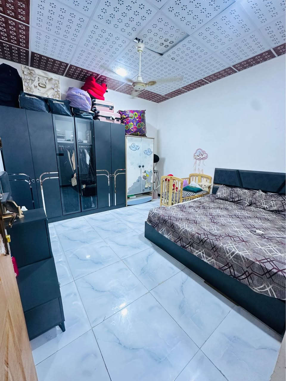 سلام عليكم بيت 70 متر بناء درجه اولى طابوك جمهوري اساسه سقف صب كونكريت طابو زراعي العنوان حي ميسان مجاور سكله الكرعاوي ‏ مشمول بل تطويب الاتصال ‏ ؏ رقم ‭٠٧٨٣ ٢١٥ ٠٨٥٢ النجف, العراق
