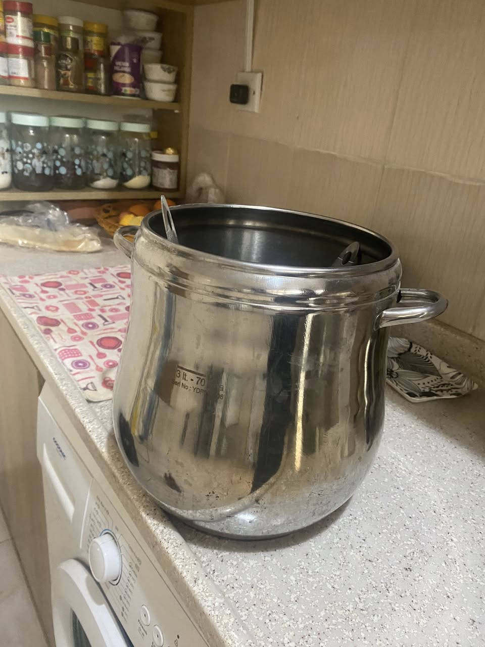 سلام عليكم عندي هاي الغراض للبيع مستعملين الي يريدها يجي خاص


**إذا كنت صاحب هذا الإعلان وتريد حذفه لأي سبب، رجاءا أرسل رسالة إلى الدعم الفني**