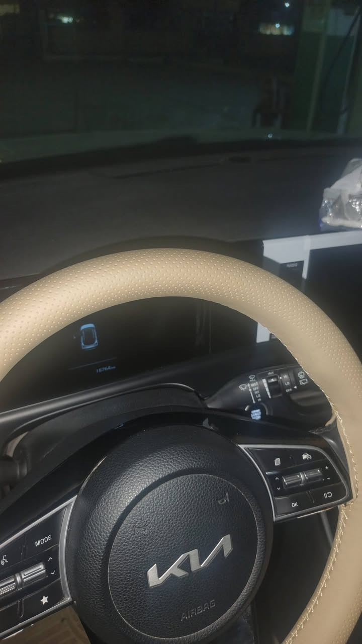 كيا سليتوز 24 كفاله عامه
خليجيه محرك ١٦٠٠ دبل نوزل 
فول ما عدا البانوراما 
ماشيه ١٩ الف كامله دوشمه ارضيه وتخم تاير 
رقم بغداد تحويل مباشر
العنوان ذي قار 
***********
