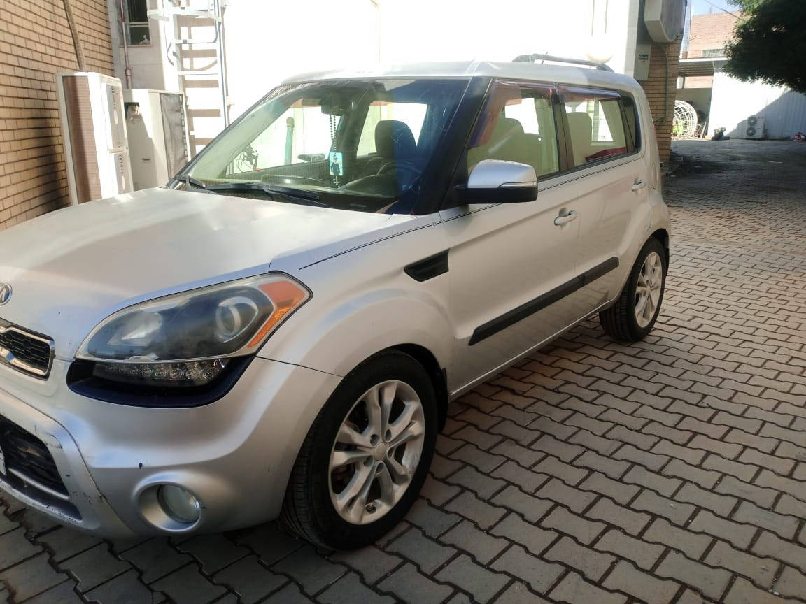 السلام عليكم 
كيا سول (للبيع) 
المواصفات / 2013 
محرك/2000/بانزين / اوتوماتيك / اللوحه/ بغداد خصوصي / فتحة سقف / فول لد / حساسات خلفيه / 

للاستفسار / ***********

محافظة / بابل / المسيب
