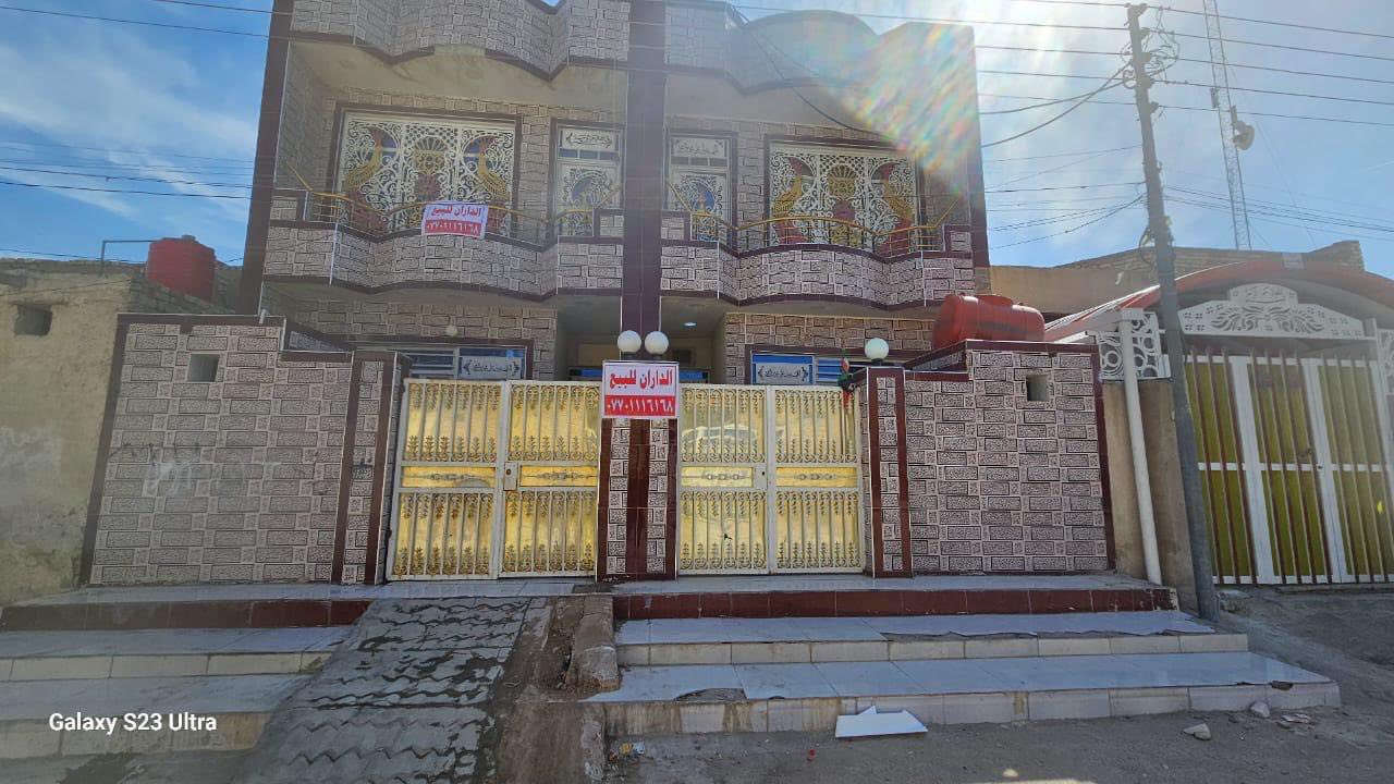 🏡 فرصة مميزة – دار للبيع وبسعر مغري 

📍 الموقع: حي الخليج  
ثاني فرع من جهة شارع البتيرة  
أول بيت يم الركن

📐 المساحة: 100 متر  
🏗️ البناء: طابقين – بناء كامل

✨ تفاصيل الدار:  
▪️ الطابق الأرضي:  
استقبال راقي، مطبخ بمدخل وحده، وغرفة نوم  
▪️ الطابق العلوي:  
غرفة نوم كبيرة جداً مع صالة واسعة ومريحة  

🏠 الدار كامل ونظيف نظافة عالية وجاهز للسكن فوراً

📄 الوضع القانوني:  
✔️ طابو صرف باسم المالك  
✔️ ما يحتاج قرض ولا إسكان  
✔️ خالي من أي إشارة حجز

📞 للاستفسار الجدي فقط:  
***********

🔥 **عرض حقيقي ومحدود – لا يضيع
