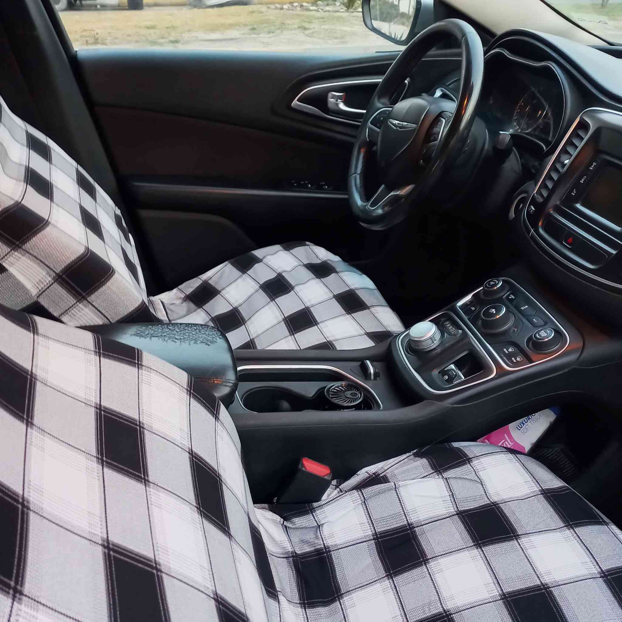 السلام عليكم  C200 موديل 2015
رقم بغداد الماني مشروع وطني سنوية ٢٠٢٨ 
مكينة ٢٤٠٠
ماشية ١٥٥ ميل تقريبا 
بصمة  كير مكينة تفحص واتشغل كدامك 
تايرات جدد  حدادة نص عمر
تبريد تدفئة شغال  
كروز سرعة باقي المواصفات عل وتساب 
كرسي السايق اوتو  حادثهة حلو تقرير موجود 
صورة الحادث مرفقة مع  الصور باقي التفاصيل عل وتساب 
عنواني بغداد صليخ 
للبيع او مراوس  معروضة 105 
*********** وتساب فقط 
تجي واتجيك اي مكان  
مع جزيل الشكر
