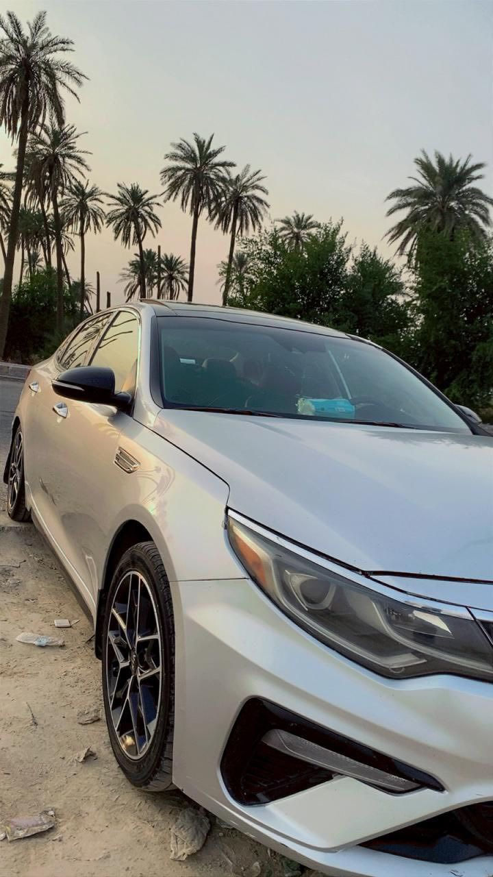 للبيع كيا اوبتما S موديل 2020
فول مواصفات بصمة بانوراما 

    وارد امريكي 
 رقم بغداد بأسمي 
 فول مواصفات .١/١
المواصفات / بانوراما ، بصمة تشغيل ، بصمة ابواب ، رادارات امامي خلفي جانبي ، تحديد مسار ، محرك 2400 , حساسات ، شاشة كبيرة (gbs,car play) ، كاميرا خلفية دوارة ، صندوق ذكي فتح عند الاقتراب , بگ لايت ليد ، ليد امامي نهاري ،  انارة ترحيب عند الاقتراب ، كشن سايق كهرباء ، كشنات جلد ، تدفئه كشن ، ستيرن هيتر ، اشاير بالمري ، 3 انظمة قيادة ، تحكم ستيرن جهتين ،   ، بلوجكتر عدسة ، ويل كروم 18 ، دبل اكزوز ، 
ماشية 108 الف ميل  بدوووون شاصي وبدون لغد +
بنيد مبدل  قطعه وحده + بارد بالباب الخلفي عكس السايق شبر+  طخات مبينه بالصوره   +طخات البعيد
باب السايق والجاملغ عكس السايق بلاديات من الشركه مرات يطلع مبدل بس إني مستوردهة ما مبدل    والكير مسويله ادامه فلتر ودهن  المحرك مكفول الباقي كفاله السياره خير من الله السعر 138 وبيهة مجال مكاني بغداد
للستفسار ***********
